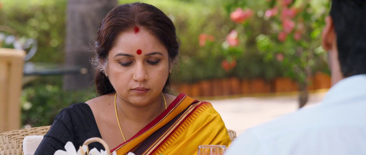 2 States (2014) WEBRip BluRay Hindi 720p x264 AVC AAC 2.0 B4uHD.mkv.0002